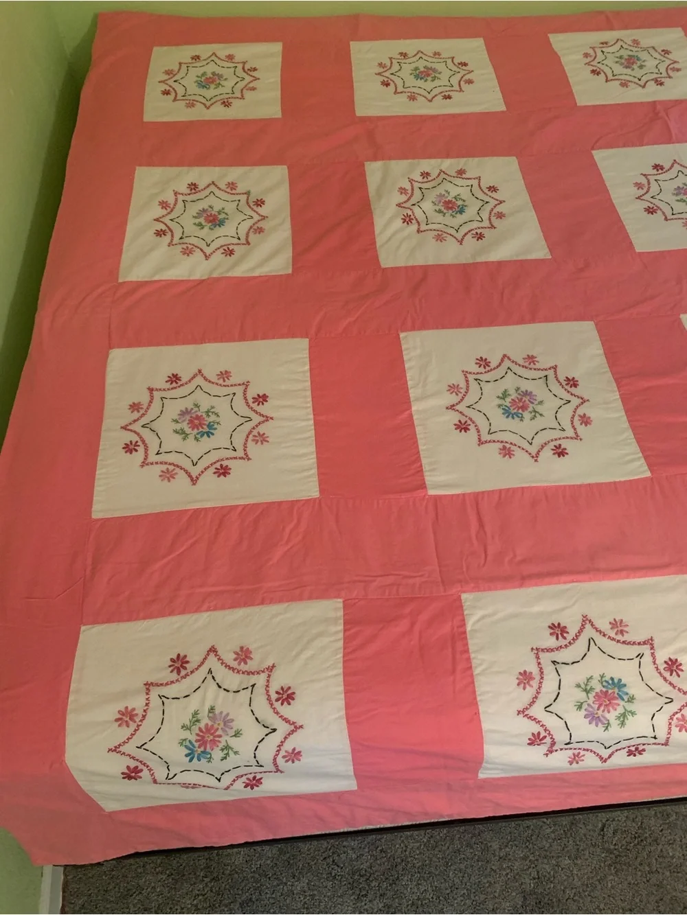 Vintage Hand Embroidered Floral Quilt Pink White 86 X 70 Cottagecore Farmhouse
